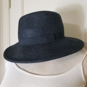 ZARA S black felt fedora hat